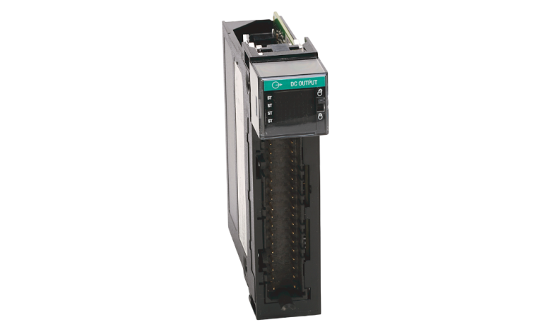 ALLEN BRADLEY I/O MODULE 1756-OB32