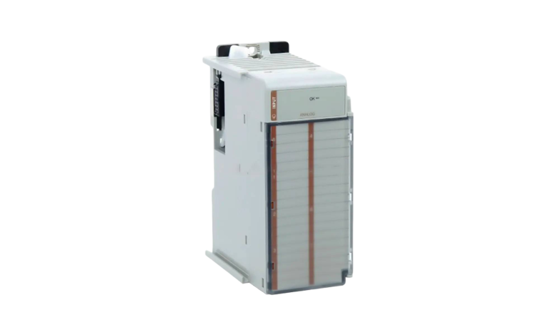 ALLEN BRADLEY OUTPUT MODULE 1769-IF8